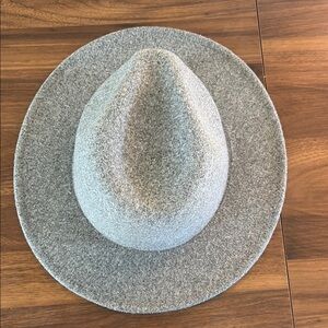 Universal Thread Fedora Hat
